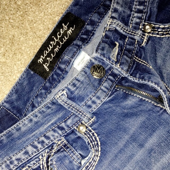 Jeans - Picture 2 of 5